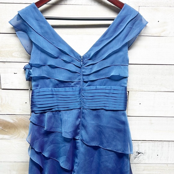 Adrianna Papell Dress Womens 8P Blue Tiered Layered Sleeveless V Neck Cocktail - Picture 5 of 13